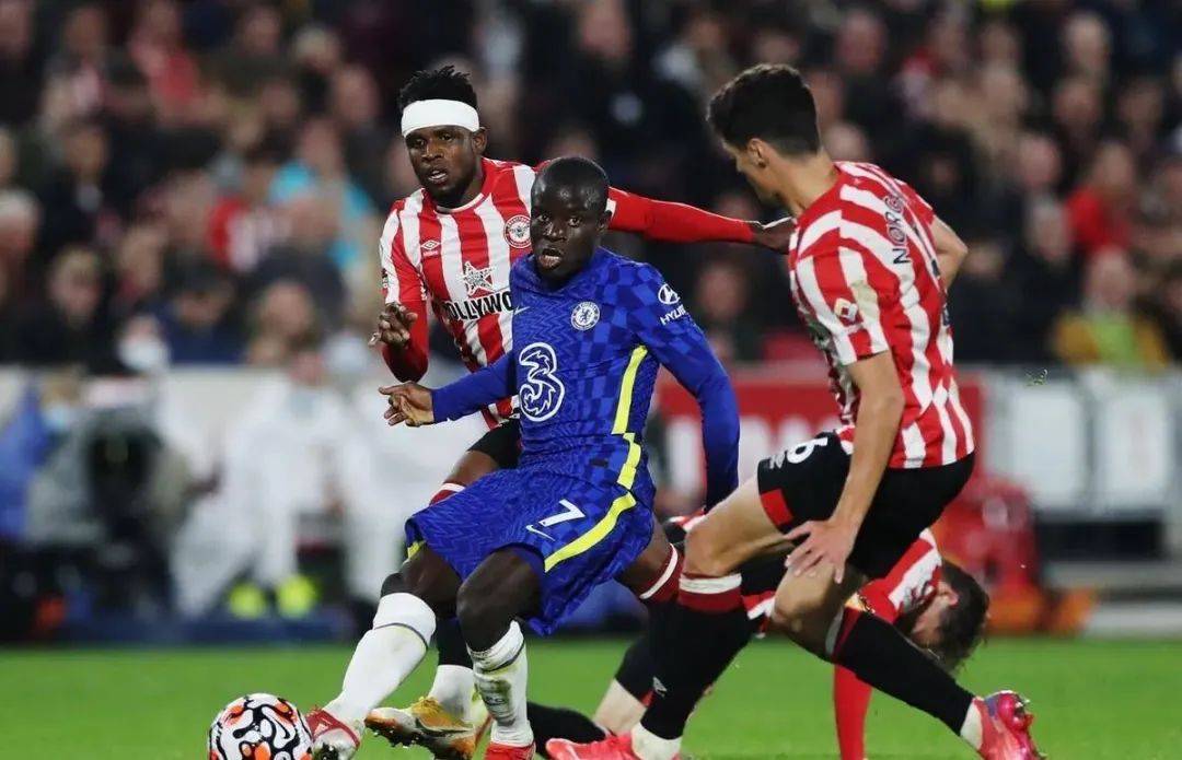 切尔西主场平局，传奇门将抗击力助攻扳平的简单介绍