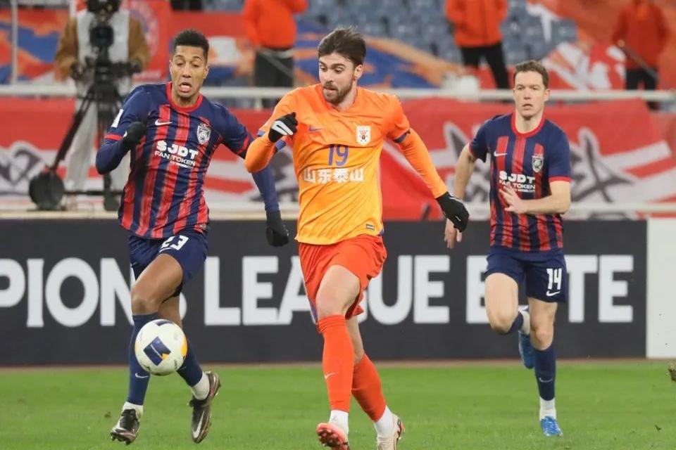 出色表现得到认可，球队成功闯入下一轮