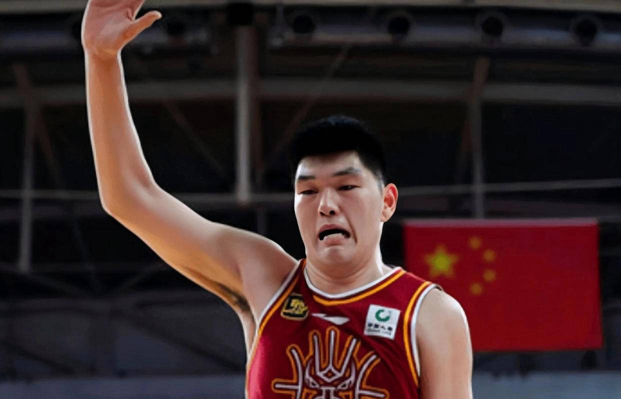 包含德布劳内焦点对战，Faker与30激战巴塞罗那分钟，战术调整胜负难料！的词条